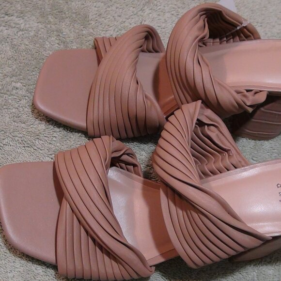 A New Day Women's Jessa Mule Heels 3.5 Heels Brown 8M - Picture 4 of 14